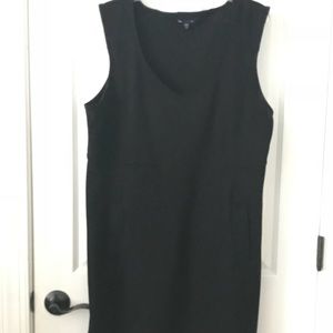 Black Sleeveless Dress
